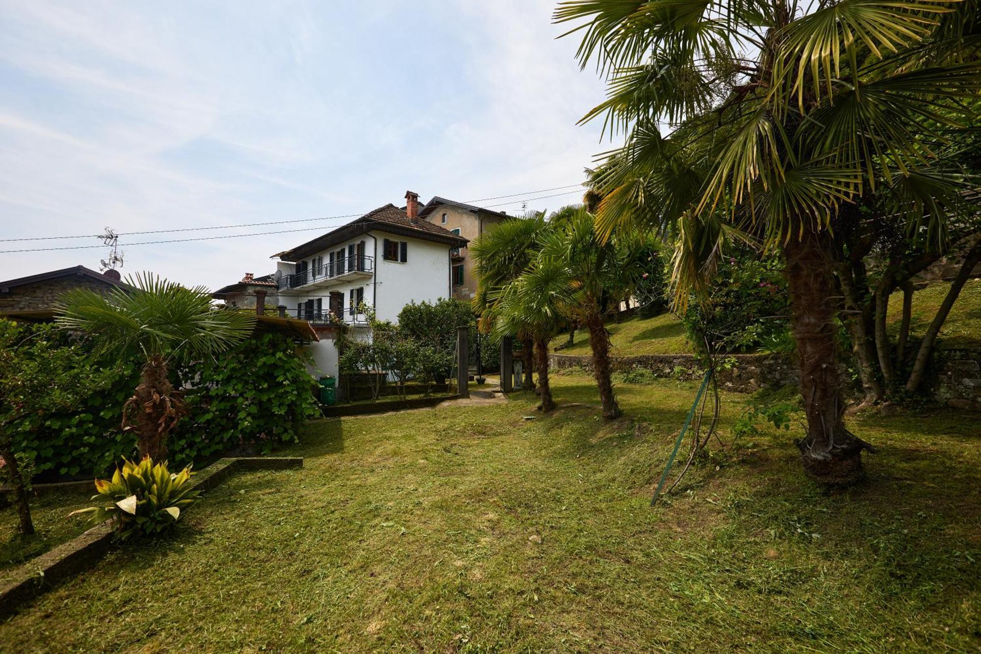 Villa Di Paese - Splendida Vista Lago Maggiore Oggebbio Exterior photo