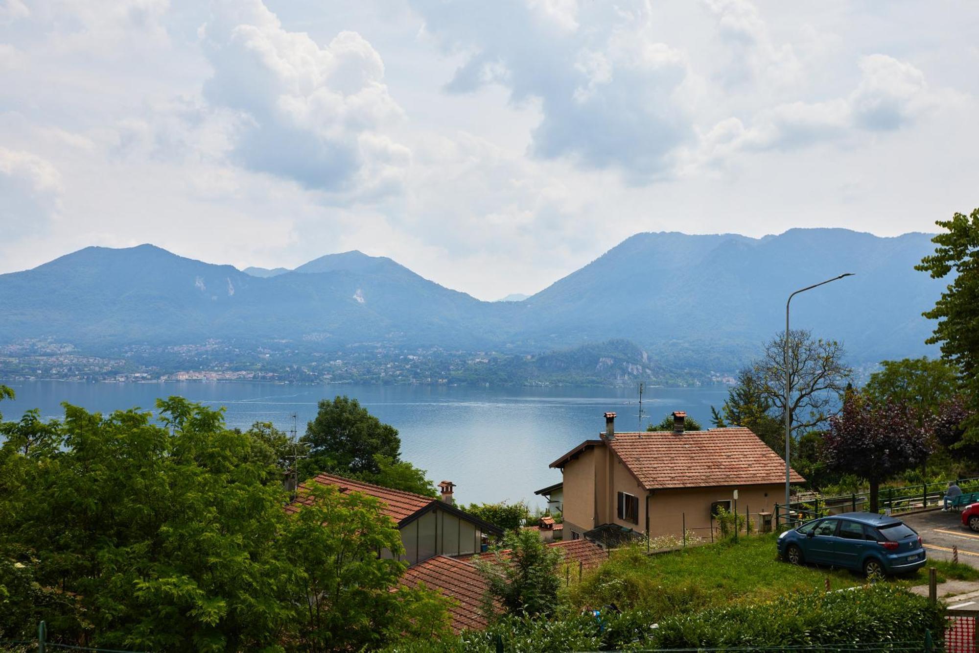 Villa Di Paese - Splendida Vista Lago Maggiore Oggebbio Exterior photo