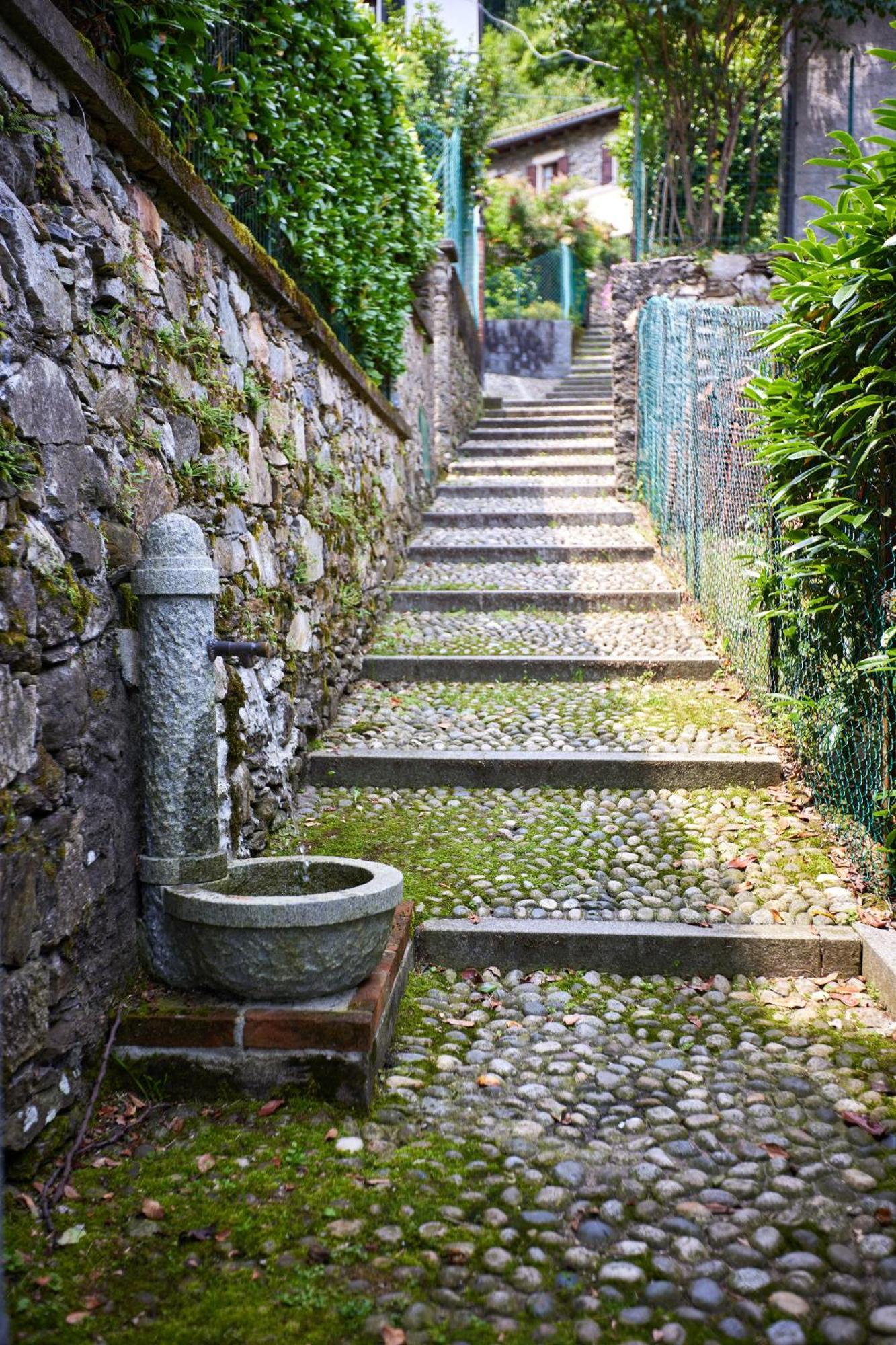 Villa Di Paese - Splendida Vista Lago Maggiore Oggebbio Exterior photo